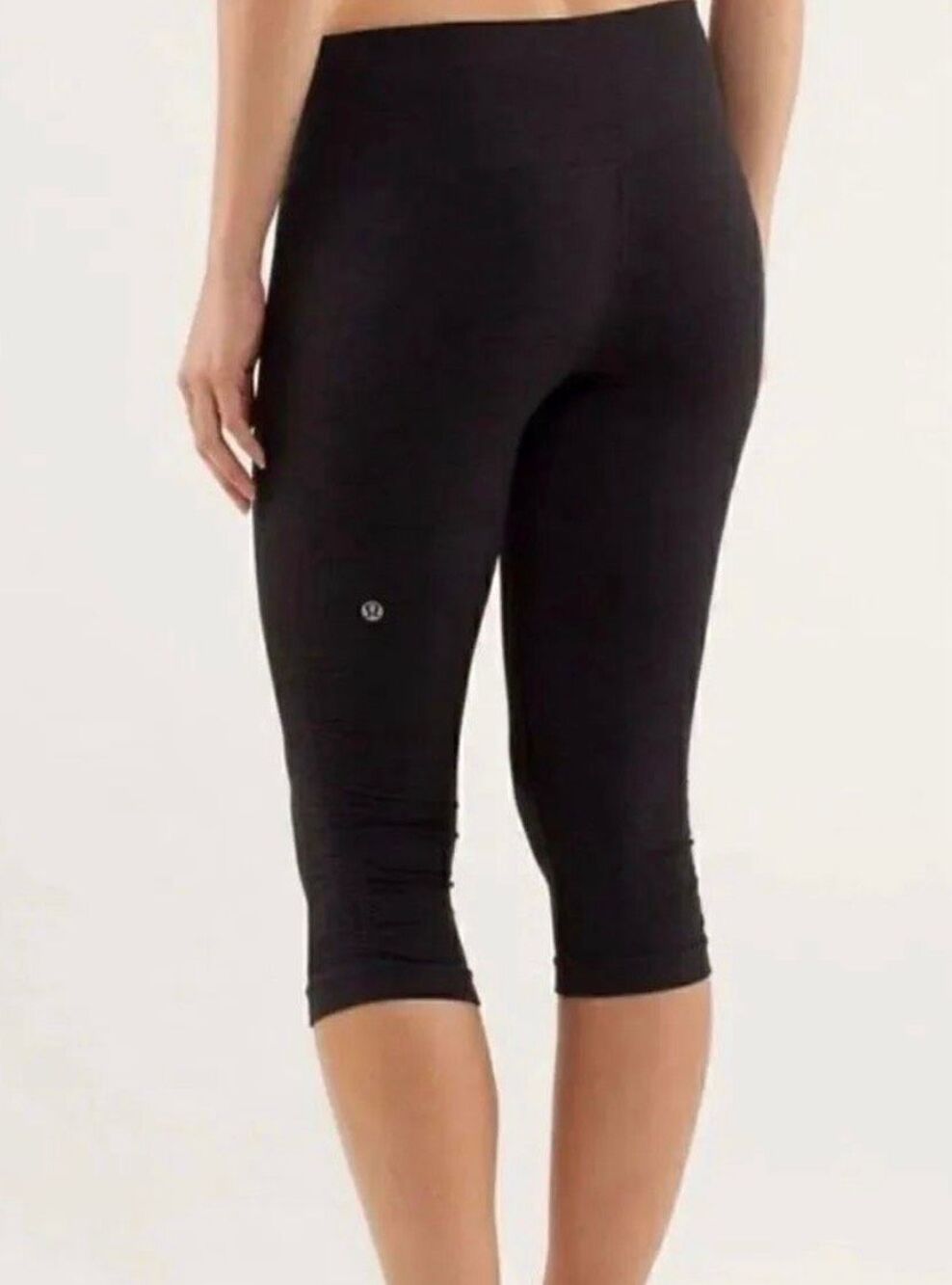 Lululemon In the Flow Crops ll